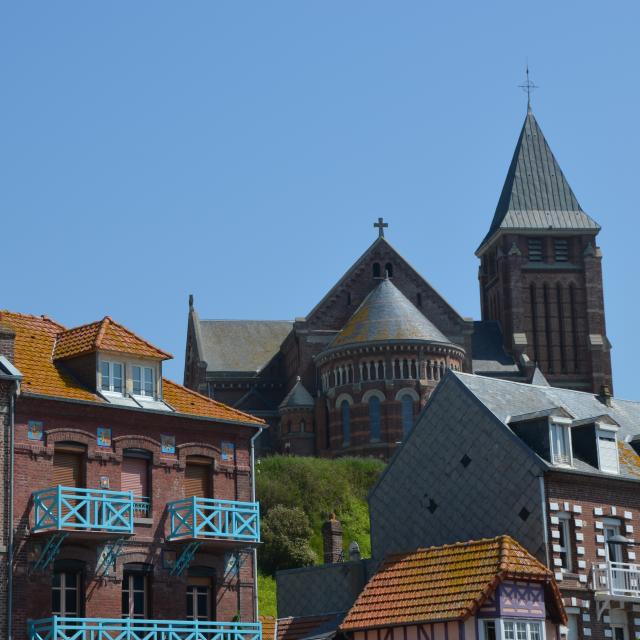 Vue sur l'église de Mers-les-Bains