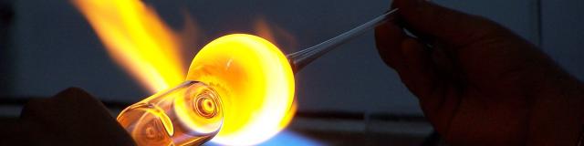 glass-blower-3664565-1920.jpg