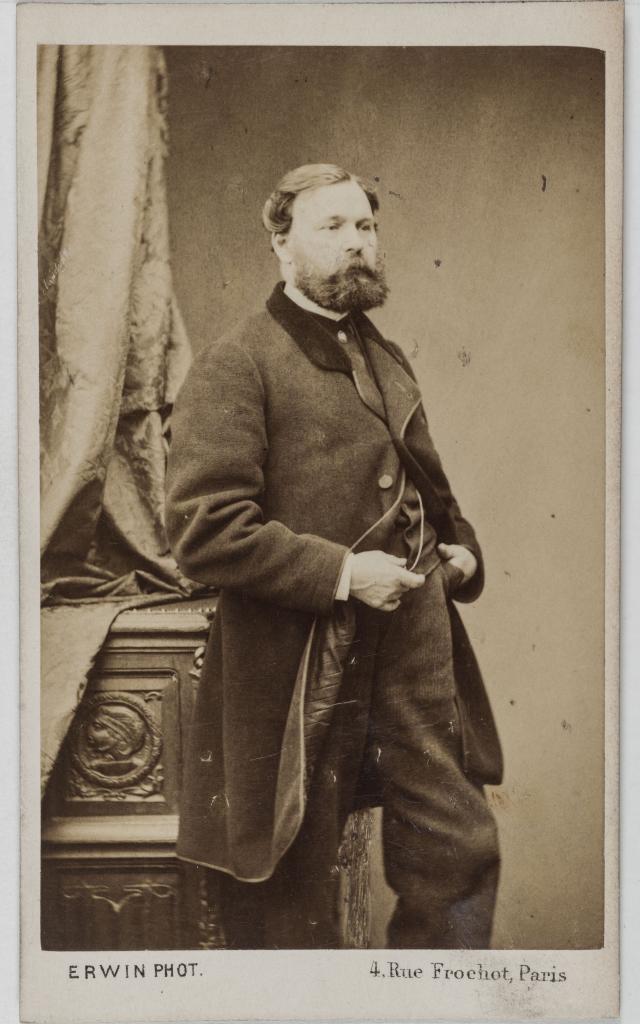 Erwin Hanfstaengl. Portrait de Jules Noël (1815-1881), peintre. Carte de visite (recto). Tirage sur papier albuminé. 1860-1890. Paris, musée Carnavalet.