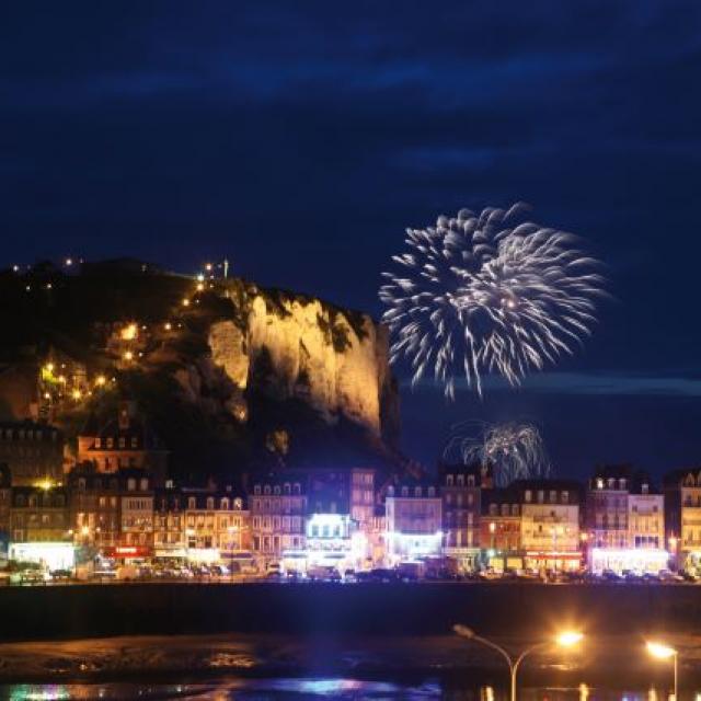 Le Tréport Feu D'artifice G Targat Web