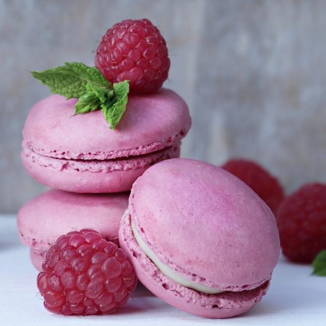 macarons-2548810-1920.jpg