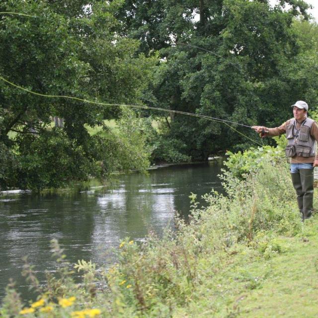 Beauchamps Pêcheurs à La Mouche Gilles Targat