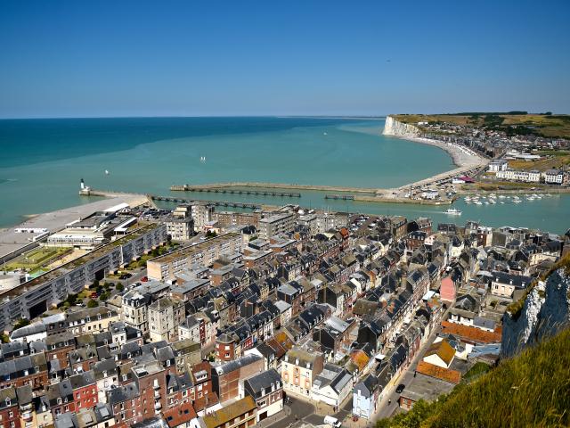 Savourez le panorama depuis les falaises du Tréport