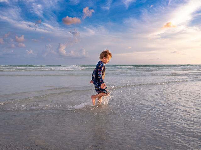 Enfant dans l'eau