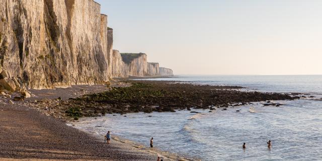 Ault, sa plage et ses falaises