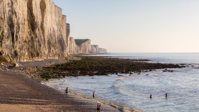 Ault, sa plage et ses falaises