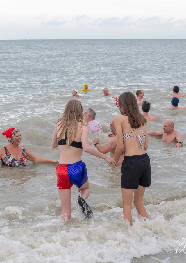 Le Tréport - Dernier bain de l'année 2024